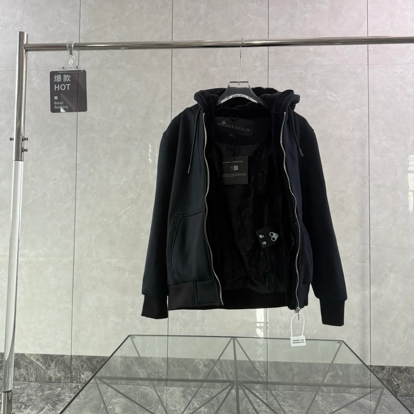 （ ） Moose Knuckles SS 23 、 ， ， ， 🍃 ， ， ， ☁️ ！ ♾️ ： ， Premium ， Authentic ！ Size：S-XXL 👉 👉